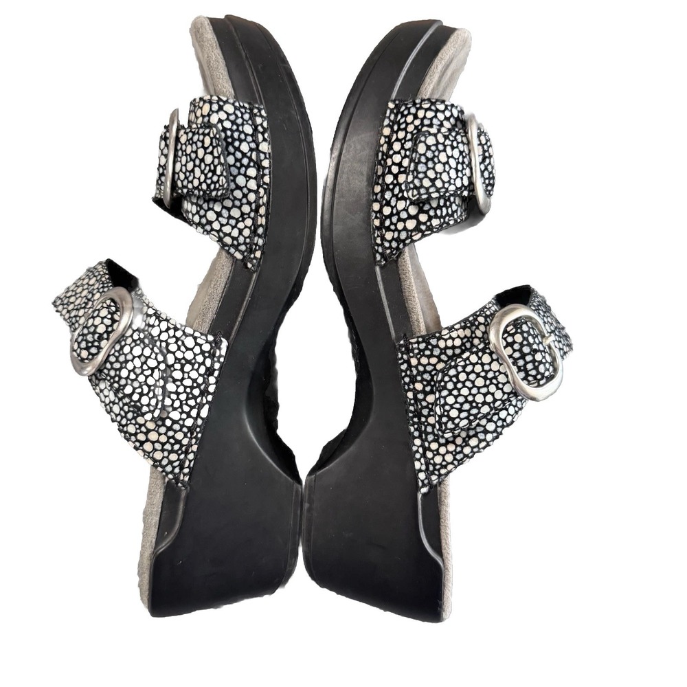Dansko Sophie Sandals Black Metallic Leather  Size EU 37 USA 6.5/7 - Picture 4 of 7